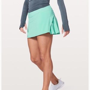 Lululemon play off the pleats skirt